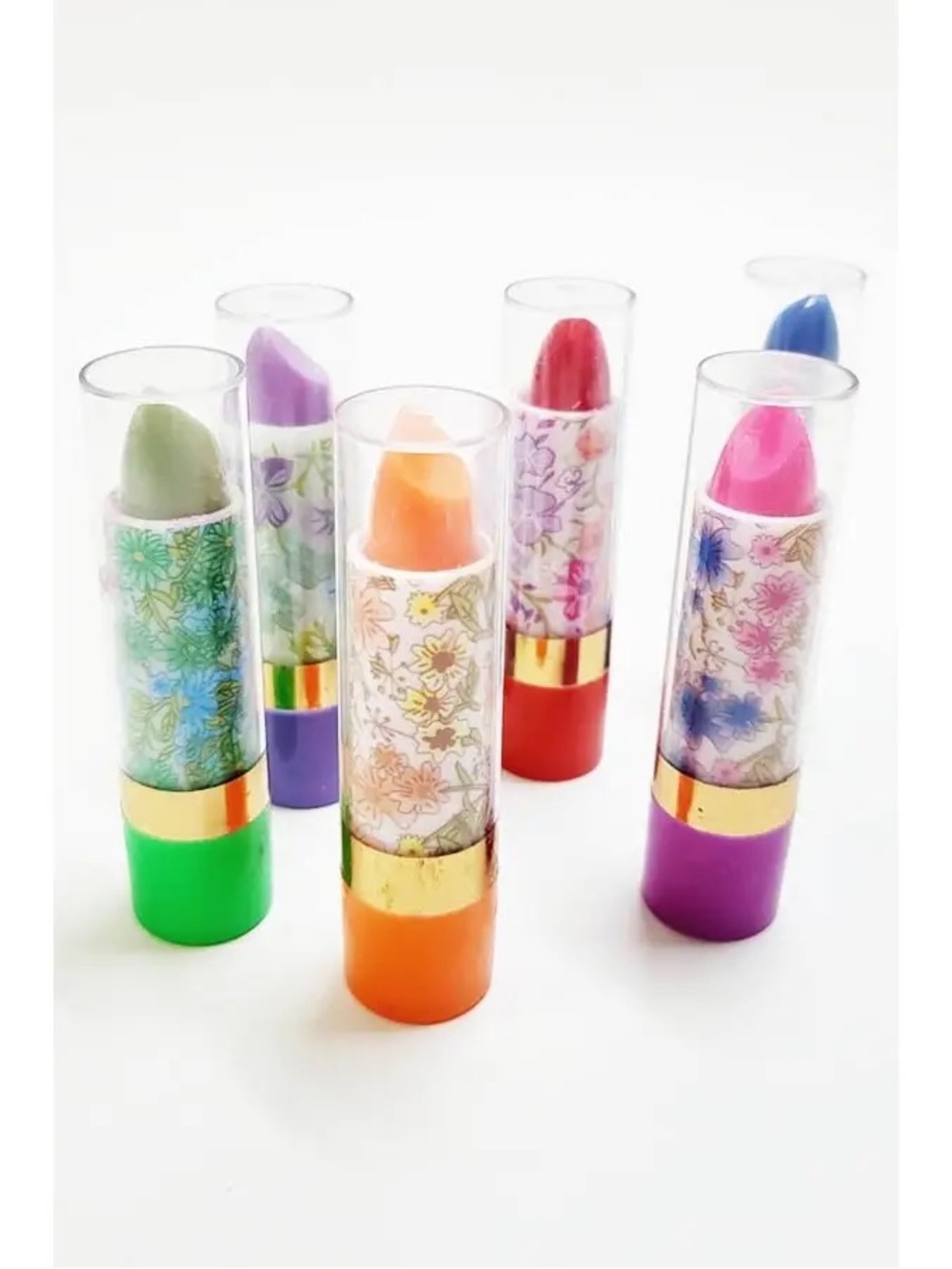 Color Changing Lip Balm - Picture 3 of 4
